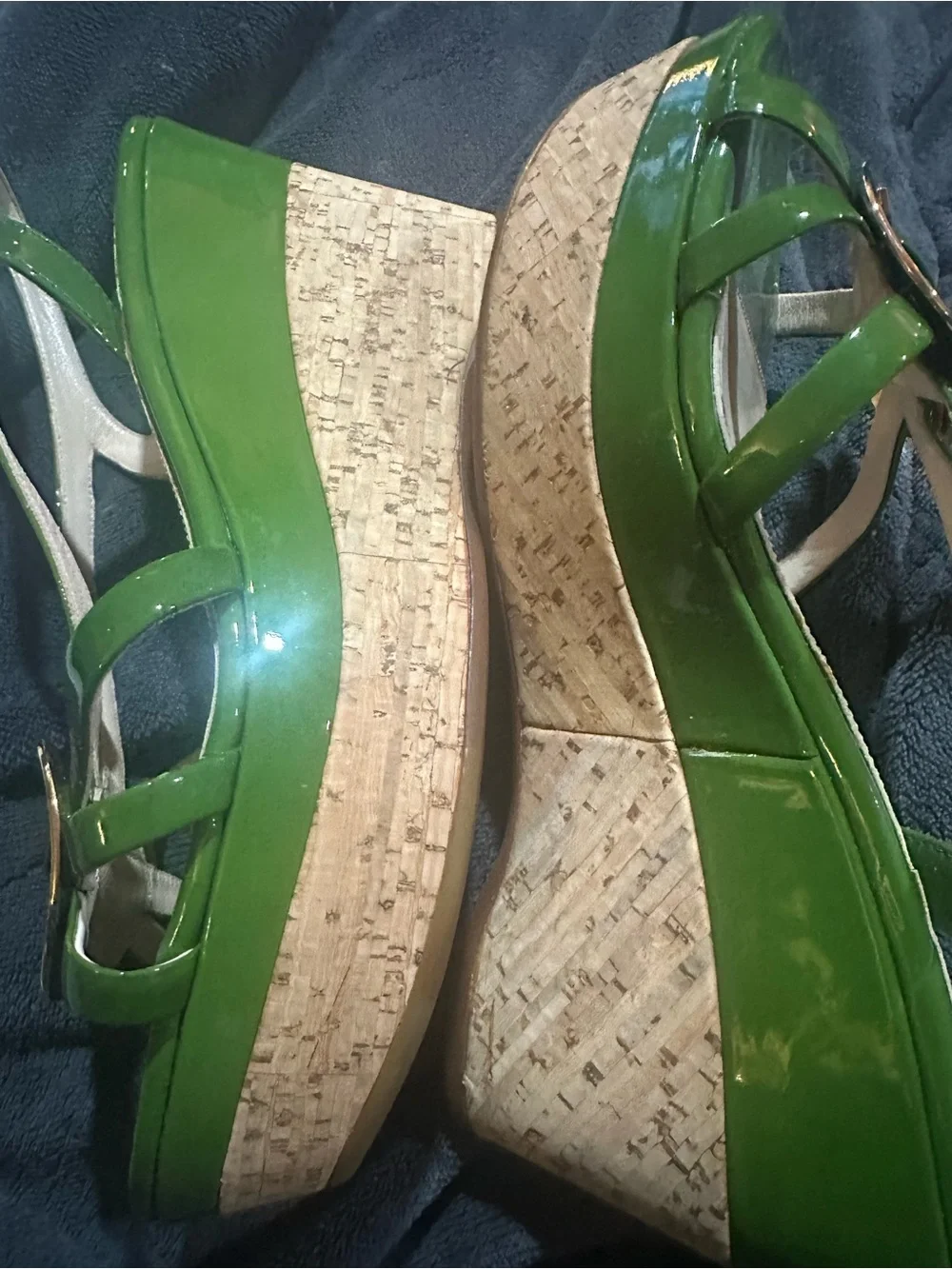Prada Green Patent Leather Slingback Wedge Heels -Gold Logo Buckle-Sz 39 - Picture 4 of 5